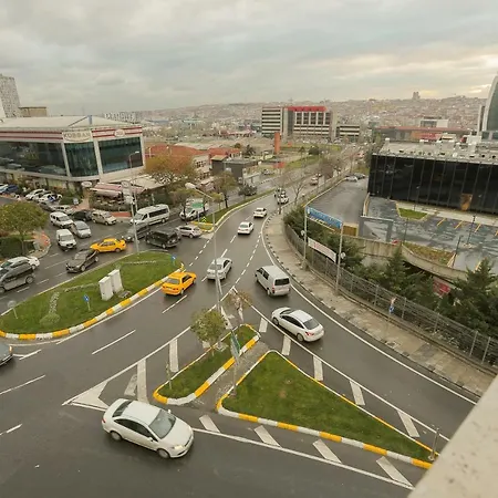 Grand Airport Hotel