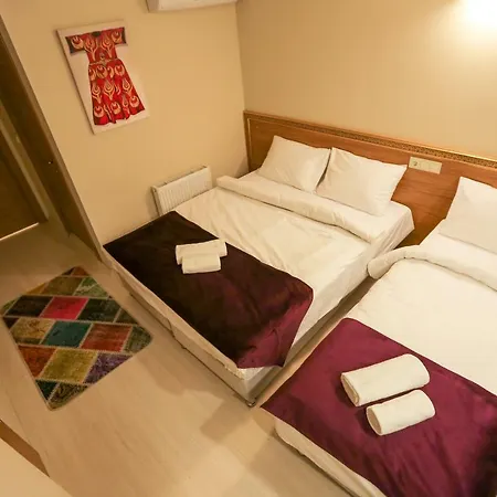 Grand Airport Hotel