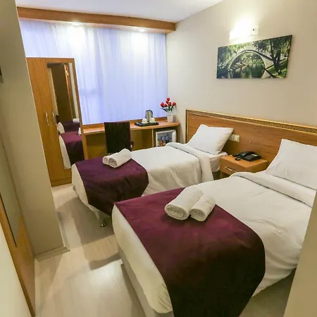 Hotel Grand Airport